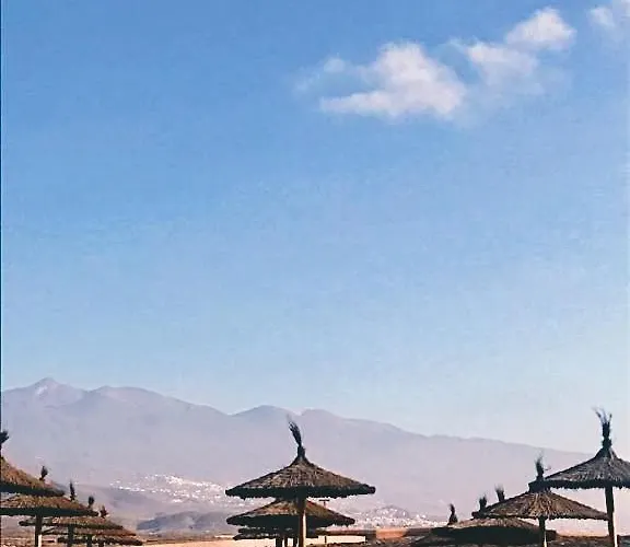 With 2 Bedrooms, Playa La Tejita 펜션 *