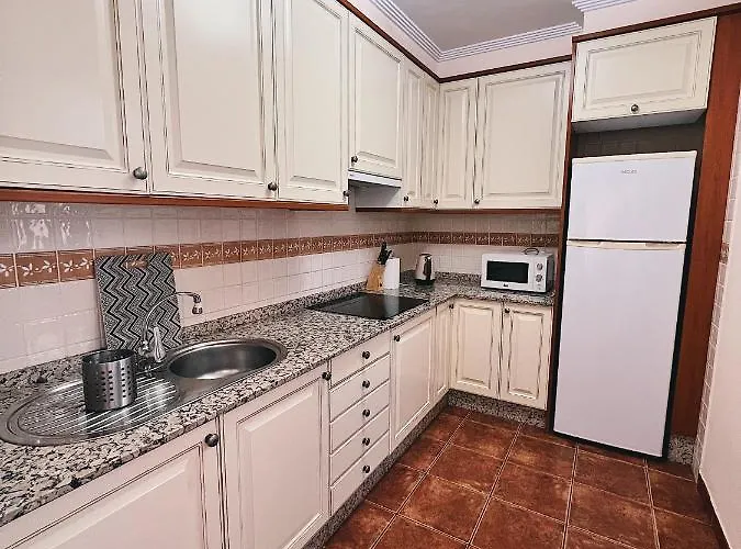 With 2 Bedrooms, Playa La Tejita 펜션 *