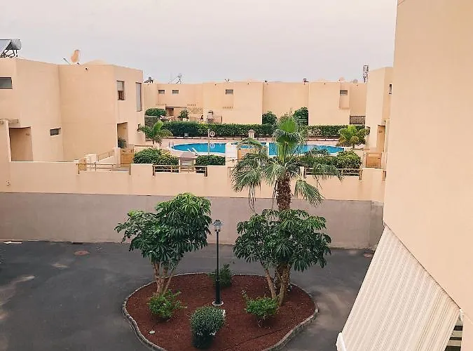 펜션 With 2 Bedrooms, Playa La Tejita 엘메다노